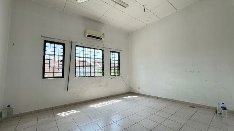 2-storey Terraced House for Sale in Seremban 2 (Negeri Sembilan) - Ryan Kok - PropertyGuru.com.my