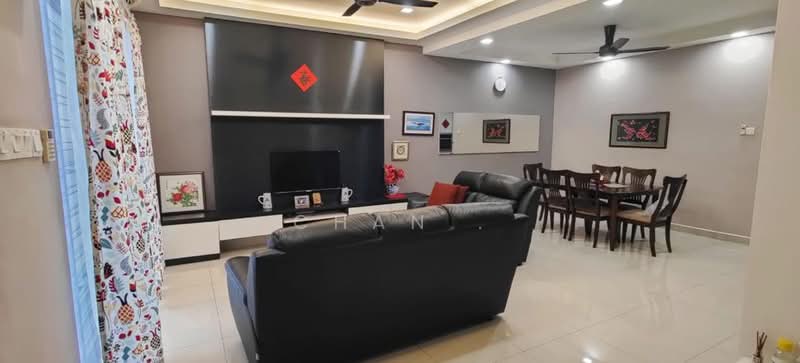 Rumah Teres 2 Tingkat untuk Dijual di Kota Kemuning (Shah Alam) - Chan . - Living Room - PropertyGuru.com.my