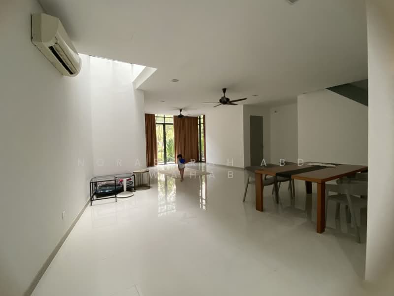 Zero-Lot Bungalow for Rent in Cyberjaya (Selangor) - Norasurah Abd Wahab - Living Room - PropertyGuru.com.my