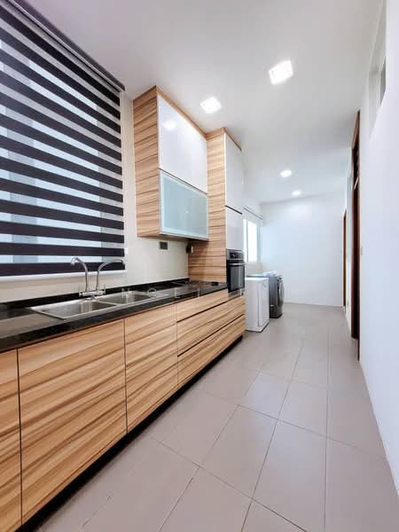 Kondominium untuk Disewa di Summerscape Luxury Condominium - Angel Lee - Kitchen - PropertyGuru.com.my
