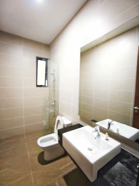 Rumah Teres untuk Disewa di Iskandar Puteri (Nusajaya) (Johor) - Jimmy Ooi - Bathroom - PropertyGuru.com.my