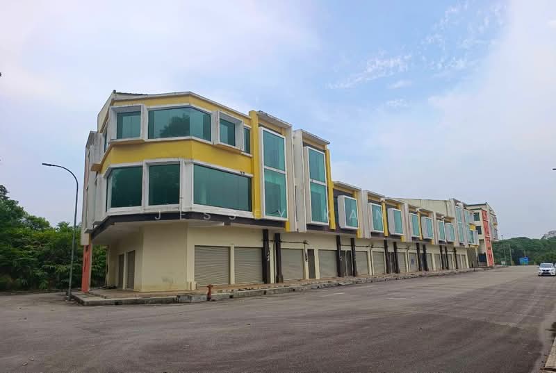 Shop for Sale in Taman Kampung Padang (Kuantan) - Jessey Kan - Exterior - PropertyGuru.com.my