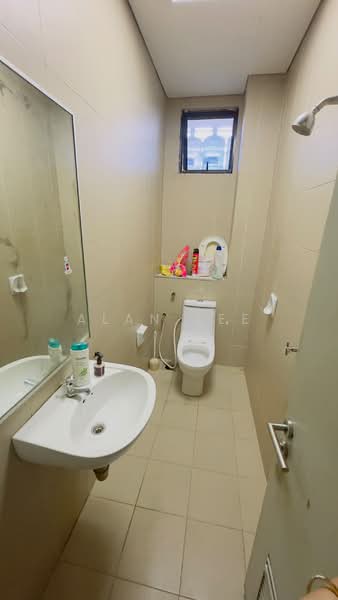 Pejabat untuk Disewa di Wangsa Maju (Kuala Lumpur) - Alan Lee - Bathroom - PropertyGuru.com.my