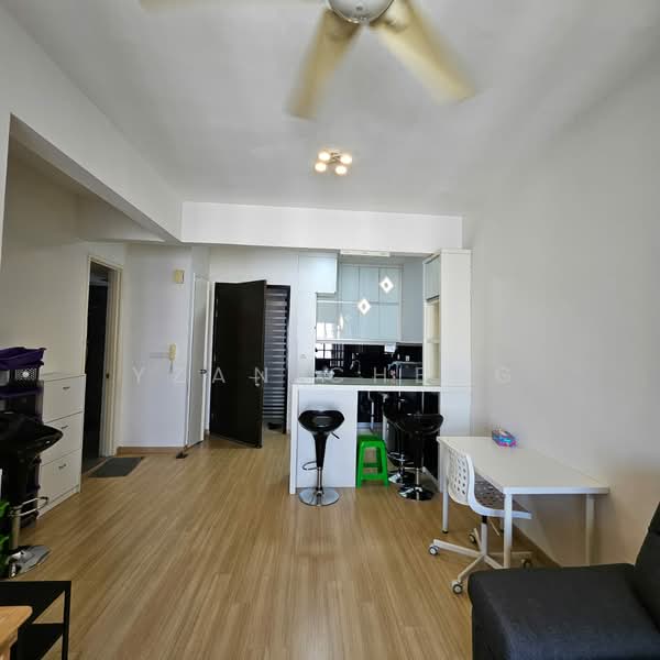 Condominium for Rent at Wellesley Residences - Yzan Cheng - Living Room - PropertyGuru.com.my