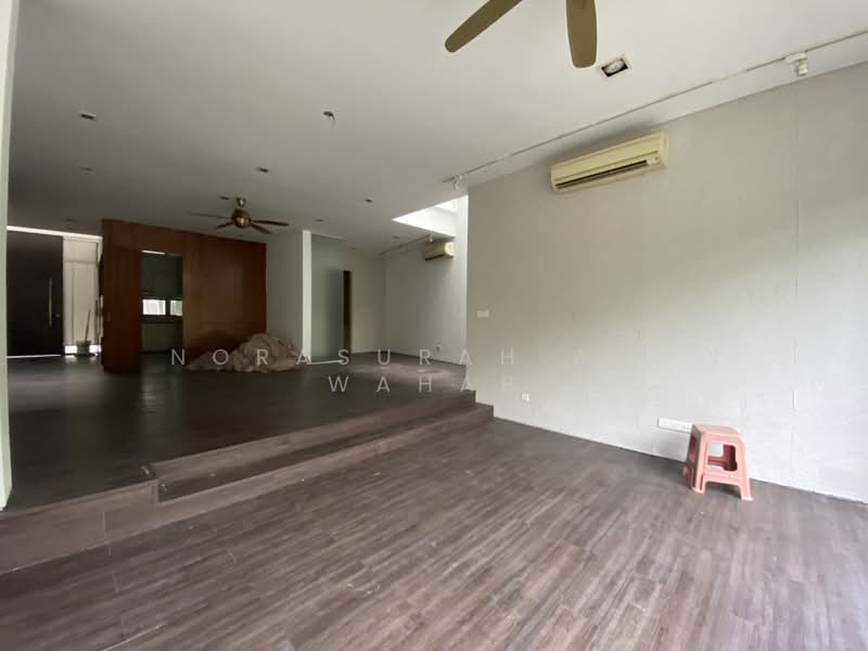 Zero-Lot Bungalow for Rent in Cyberjaya (Selangor) - Norasurah Abd Wahab - Living Room - PropertyGuru.com.my