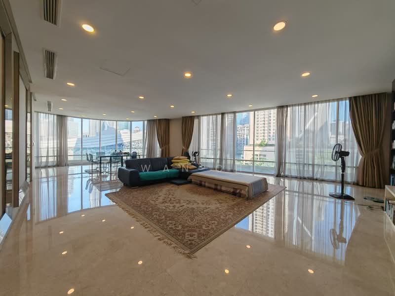 Servis Apartment untuk Dijual di The Oval - Wan CH - Living Room - PropertyGuru.com.my