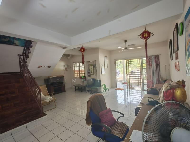 2-storey Terraced House for Sale in Taman Merdeka (Batu Berendam) - Tim Piong - Living Room - PropertyGuru.com.my