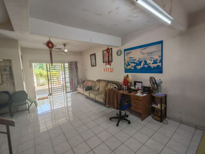 2-storey Terraced House for Sale in Taman Merdeka (Batu Berendam) - Tim Piong - Living Room - PropertyGuru.com.my