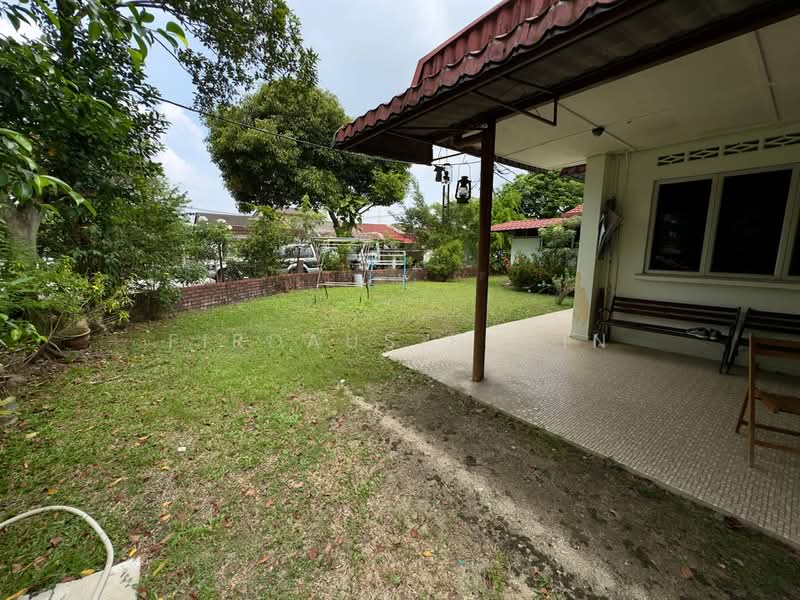 1-storey Terraced House for Sale in Seksyen 14 (Petaling Jaya) - Firdaus Husin - Garden - PropertyGuru.com.my