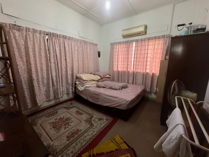 1-storey Terraced House for Sale in Seksyen 14 (Petaling Jaya) - Firdaus Husin - PropertyGuru.com.my