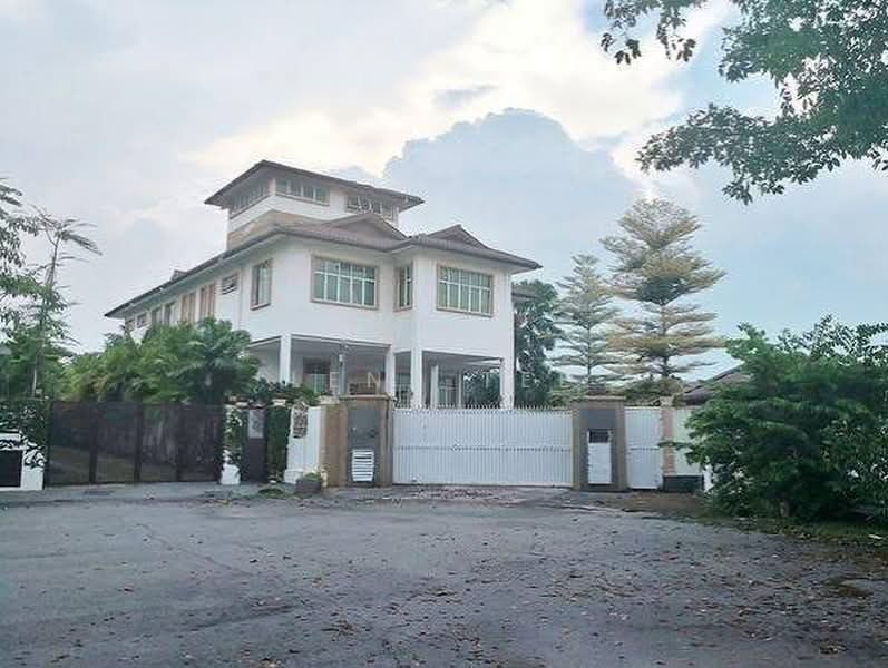 Semi-Detached House for Sale in Putra Heights (Subang Jaya) - Lenz Tee - Exterior - PropertyGuru.com.my