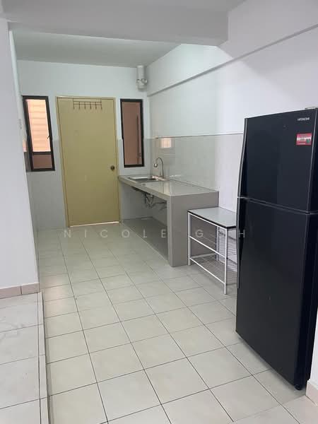 Condominium for Rent at Putra Villa - Nicole Goh - Kitchen - PropertyGuru.com.my