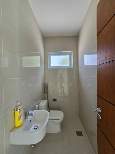 Semi-Detached House for Sale in Gelugor (Penang) - Tan Jing Yi - Bathroom - PropertyGuru.com.my