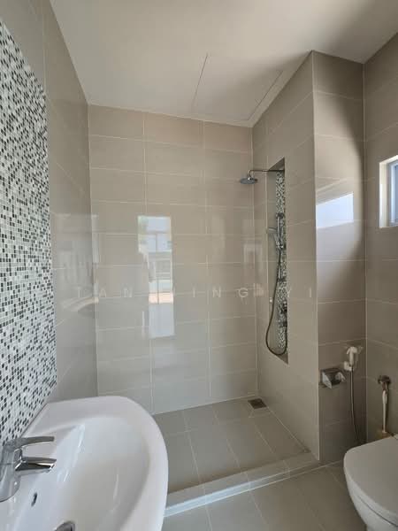 Semi-Detached House for Sale in Gelugor (Penang) - Tan Jing Yi - Bathroom - PropertyGuru.com.my