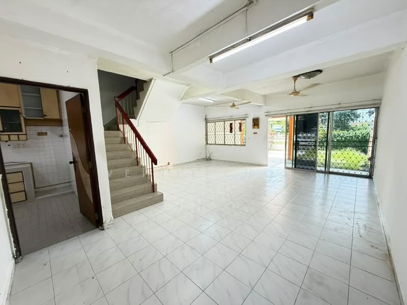 Rumah Teres 2 Tingkat untuk Dijual di Taman Johor Jaya (Johor Bahru) - Weinie Chon - PropertyGuru.com.my