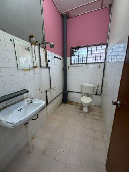 Rumah Teres 2 Tingkat untuk Dijual di Taman Johor Jaya (Johor Bahru) - Weinie Chon - PropertyGuru.com.my
