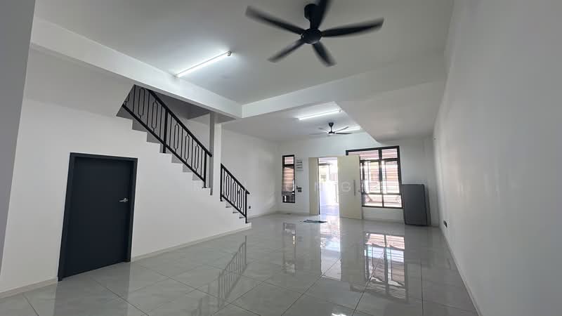 2-storey Terraced House for Rent in Bukit Katil (Melaka) - Mii Ong - Living Room - PropertyGuru.com.my