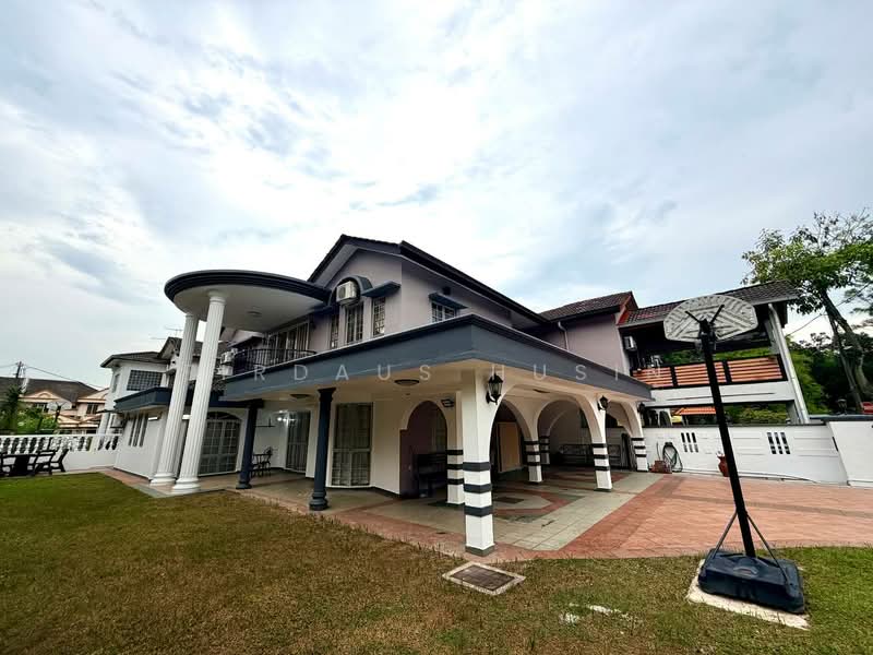 Rumah Berkembar untuk Dijual di Seksyen 9 (Shah Alam) - Firdaus Husin - Exterior - PropertyGuru.com.my