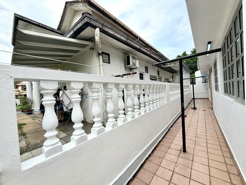 Rumah Berkembar untuk Dijual di Seksyen 9 (Shah Alam) - Firdaus Husin - Exterior - PropertyGuru.com.my