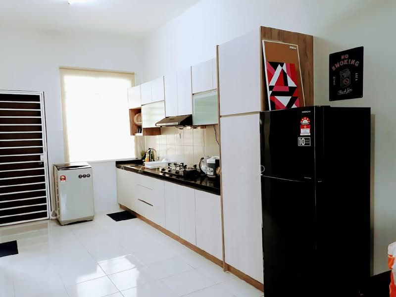 Rumah Teres 2 Tingkat untuk Dijual di Saujana Utama (Puncak Alam) - Aziz Saad - Kitchen - PropertyGuru.com.my