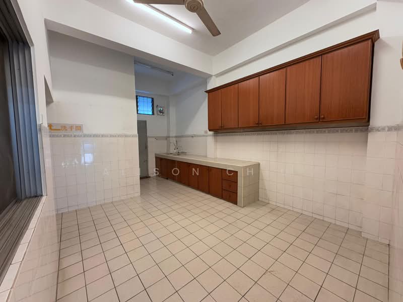 Rumah Teres 1.5 Tingkat untuk Dijual di Kepong Baru (Kepong) - Alison Chiu - Kitchen - PropertyGuru.com.my