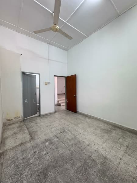 Rumah Teres 1.5 Tingkat untuk Dijual di Kepong Baru (Kepong) - Alison Chiu - Interior - PropertyGuru.com.my