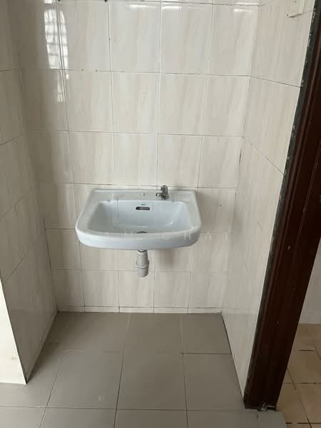 Kedai untuk Disewa di Taman Puncak Jalil (Seri Kembangan) - Sam Chai - PropertyGuru.com.my
