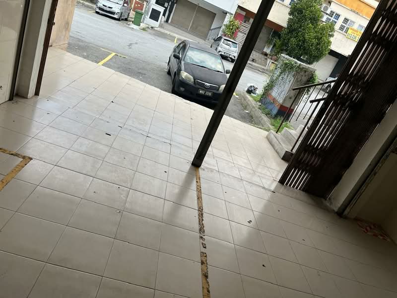 Kedai untuk Disewa di Taman Puncak Jalil (Seri Kembangan) - Sam Chai - PropertyGuru.com.my