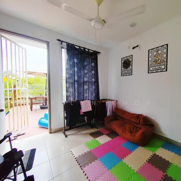 Rumah Bandar untuk Dijual di Shah Alam (Selangor) - Marilyn Khor - Balcony - PropertyGuru.com.my