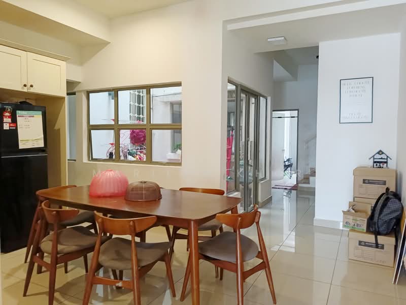 Rumah Bandar untuk Dijual di Shah Alam (Selangor) - Marilyn Khor - Dining Room - PropertyGuru.com.my