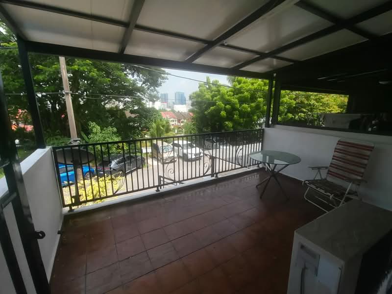 2-storey Terraced House for Rent in Puchong (Selangor) - Shally Pun - Balcony - PropertyGuru.com.my