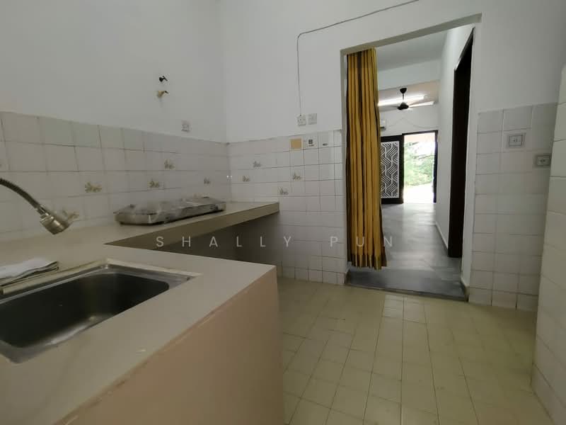 2-storey Terraced House for Rent in Puchong (Selangor) - Shally Pun - Kitchen - PropertyGuru.com.my