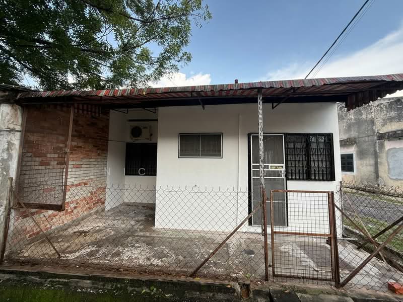 1-storey Terraced House for Sale in Taman Rishah (Ipoh) - Nicole Ling - Exterior - PropertyGuru.com.my