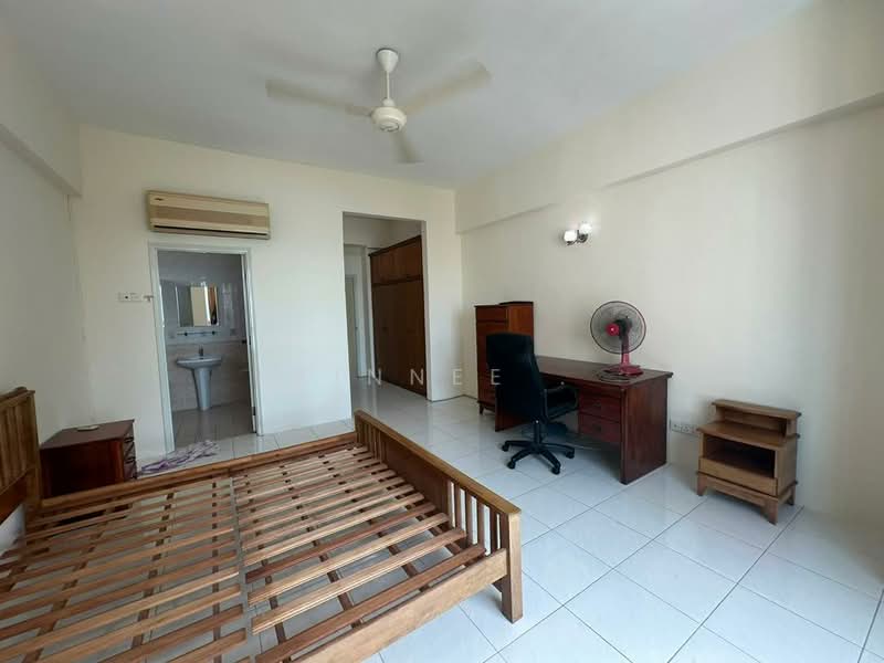 Kondominium untuk Disewa di Sri Pangkor Condominium - Xinnee . - Bedroom - PropertyGuru.com.my
