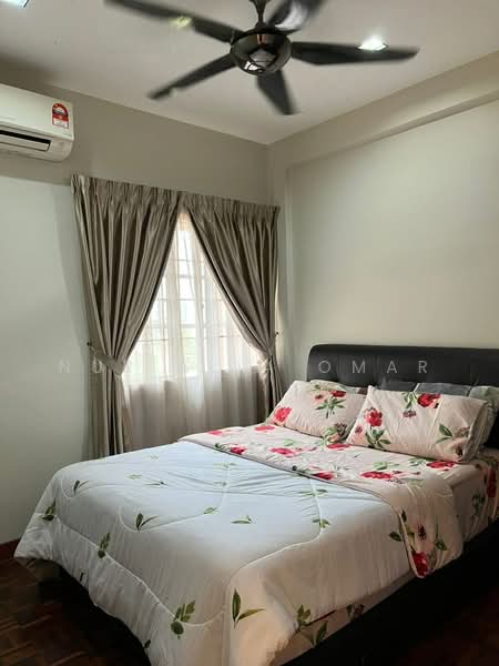 Condominium for Sale at Elaeis 2 - Nur Alia Omar - Bedroom - PropertyGuru.com.my