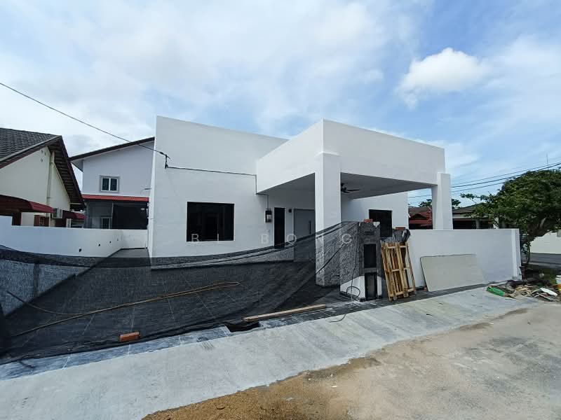 Bungalow for Sale in Ujong Pasir (Melaka) - BL Bong - PropertyGuru.com.my