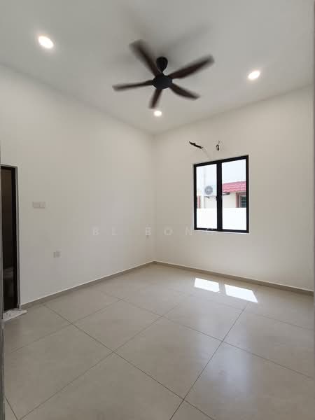 Bungalow for Sale in Ujong Pasir (Melaka) - BL Bong - PropertyGuru.com.my