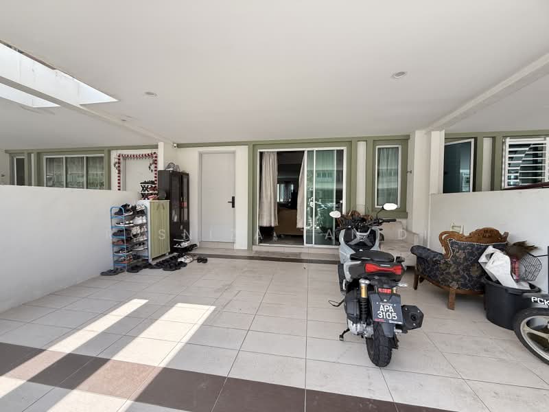 Terraced House for Sale in Nilai (Negeri Sembilan) - Rosniza Tanidi - Exterior - PropertyGuru.com.my