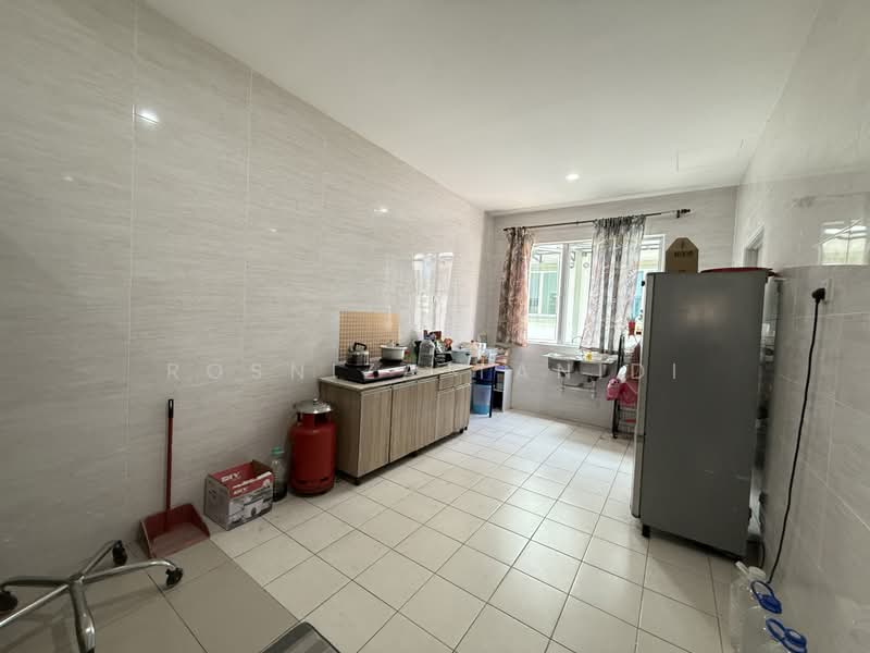 Terraced House for Sale in Nilai (Negeri Sembilan) - Rosniza Tanidi - Kitchen - PropertyGuru.com.my