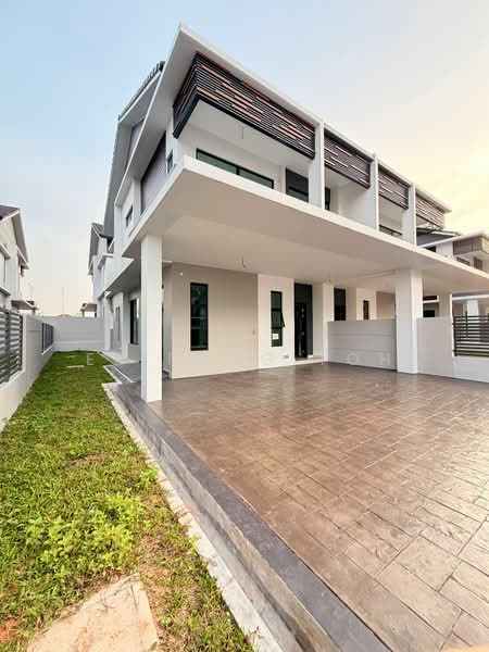 Cluster House for Sale in Taman Impian Emas (Skudai) - Ee Fong Toh - Exterior - PropertyGuru.com.my