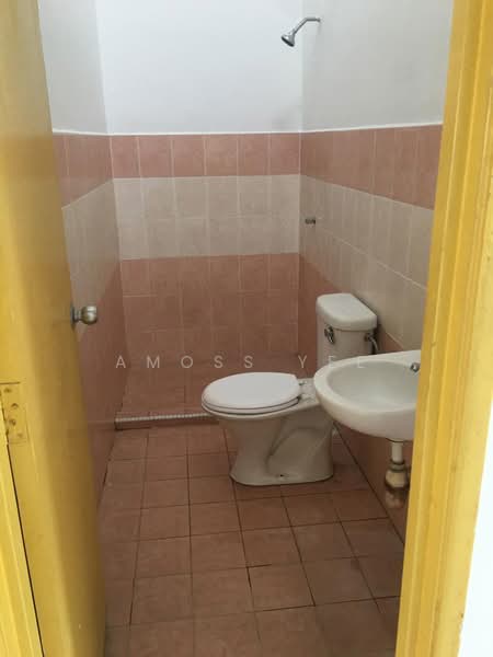 Rumah Teres 2 Tingkat untuk Dijual di Sungai Long (Bandar Sungai Long) - Amoss Yee - Bathroom - PropertyGuru.com.my