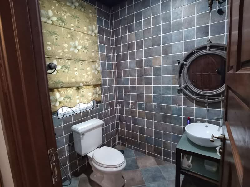 Rumah Banglo untuk Dijual di Putra Heights (Subang Jaya) - Sa'a Nordin - Bathroom - PropertyGuru.com.my