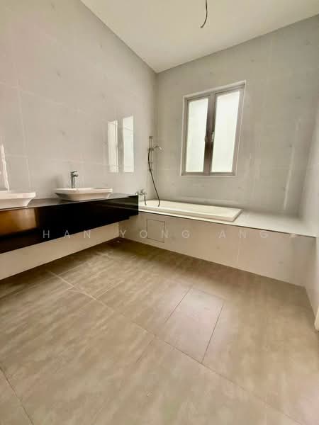 Semi-Detached House for Sale in Eco Spring (Johor Bahru) - Han Yong Ang - Bathroom - PropertyGuru.com.my