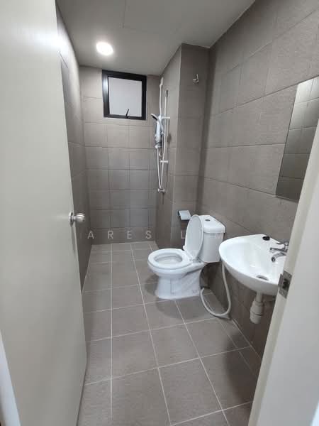 Pangsapuri untuk Disewa di Residensi Max - Ares Lim - Bathroom - PropertyGuru.com.my