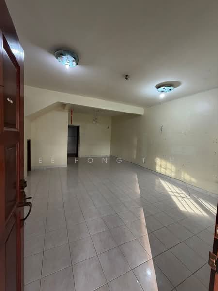 2-storey Terraced House for Sale in Taman Nusa Bestari (Iskandar Puteri (Nusajaya)) - Ee Fong Toh - Living Room - PropertyGuru.com.my
