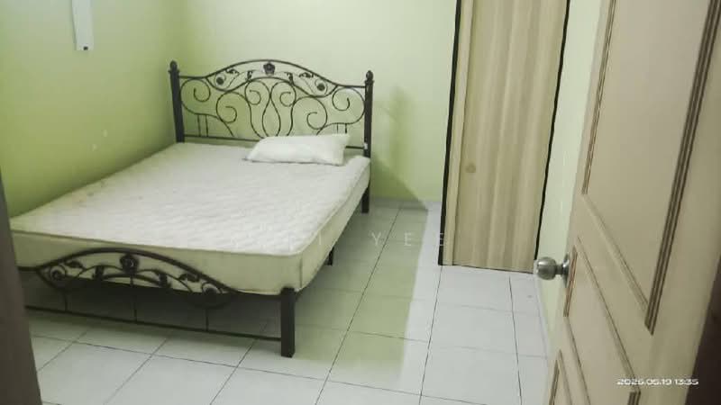 Rumah Teres 1.5 Tingkat untuk Disewa di Taman Impian Emas (Skudai) - Pei Yee - Bedroom - PropertyGuru.com.my
