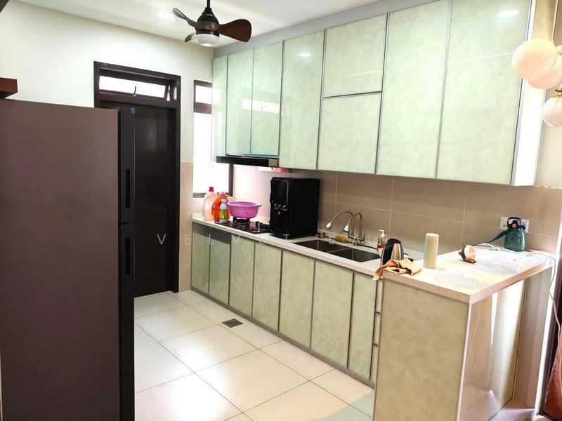 Cluster House for Rent in Gelang Patah (Johor) - Velvet Lau - Kitchen - PropertyGuru.com.my