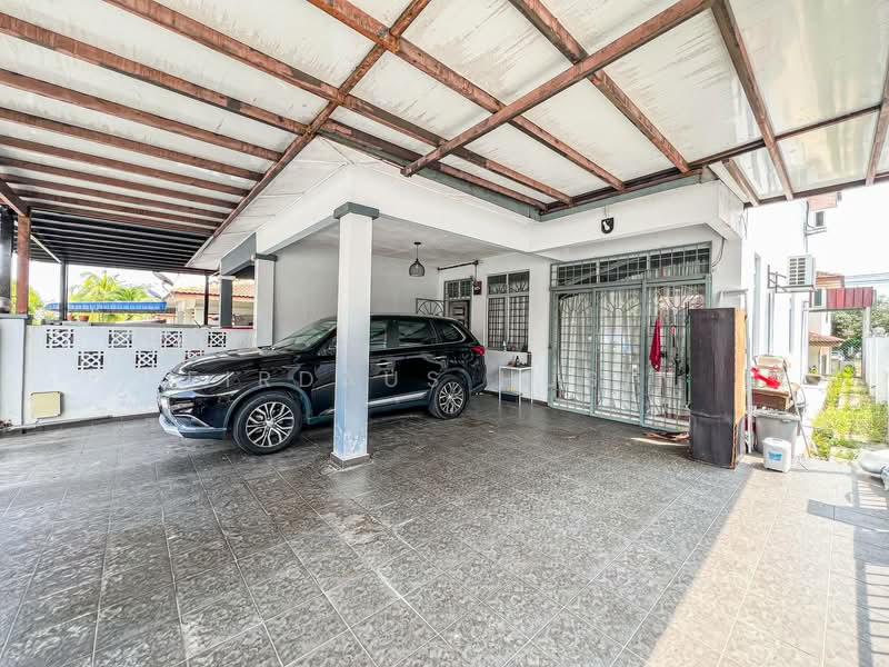 Rumah Teres 2 Tingkat untuk Dijual di Bandar Baru Salak Tinggi (Sepang) - Firdaus Husin - Exterior - PropertyGuru.com.my