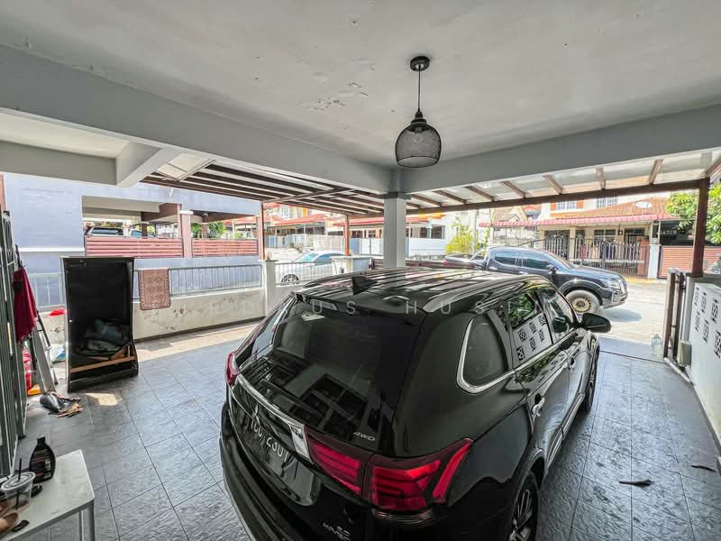 Rumah Teres 2 Tingkat untuk Dijual di Bandar Baru Salak Tinggi (Sepang) - Firdaus Husin - Exterior - PropertyGuru.com.my