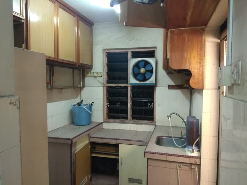 Flat for Rent at Seksyen 2 Wangsa Maju Flat - Foo Sek Mou - Kitchen - PropertyGuru.com.my